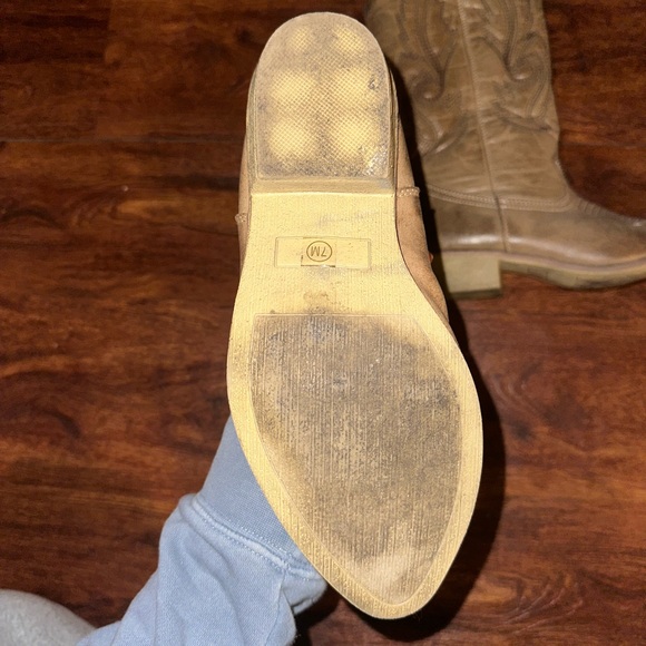 DSW Tan Western Boots 7 - Picture 6 of 6